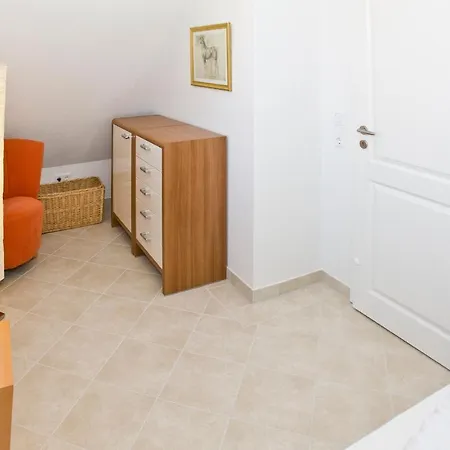 Ferienhaus Dhh 